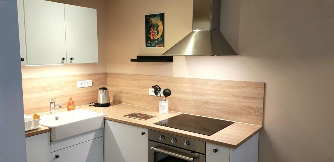 La Maison Virginie Appartements Climatises De 1 A 5 Pers Cosy Hyper Centre Cour Parking Linge Fibre Proximite Port Lac Canal Piscine مونتارجي المظهر الخارجي الصورة